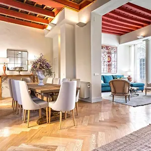 Genteel Palacio Abades Seville