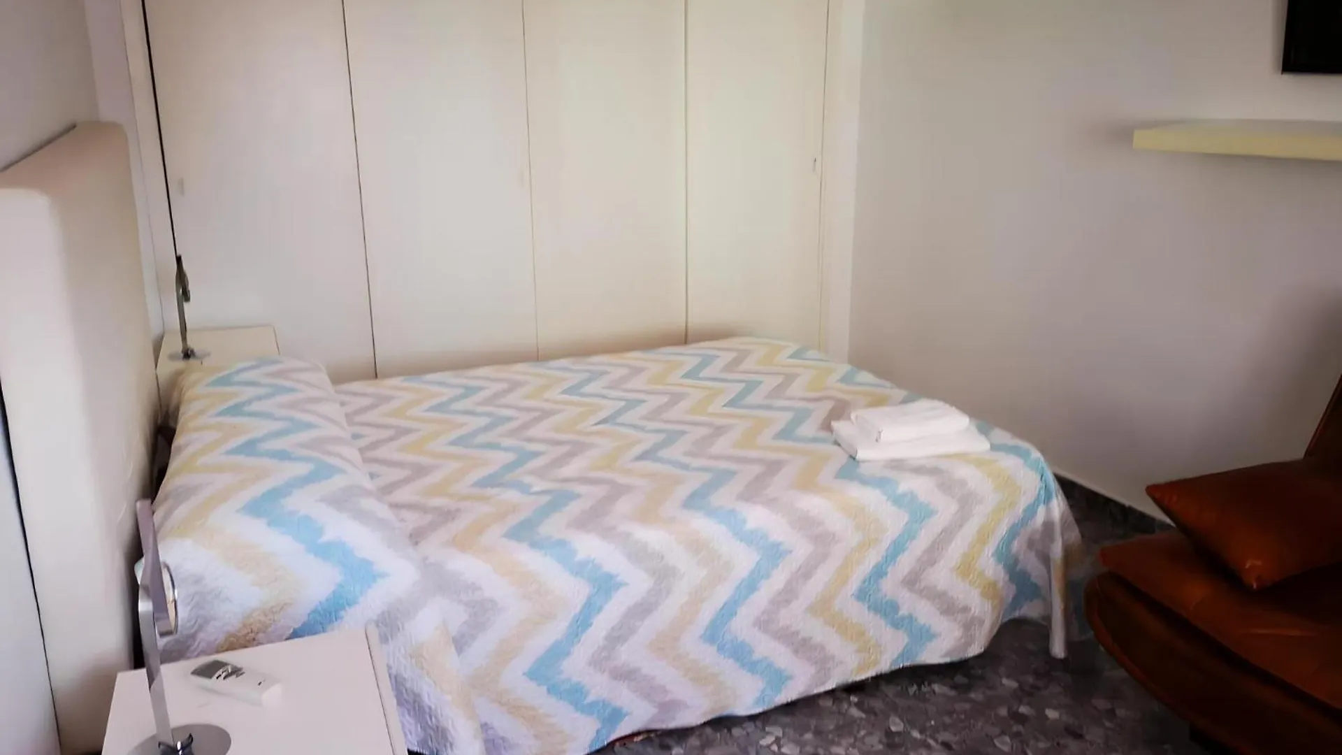 Chalet Con Jardin, Piscina Privada Y Parking Севилья